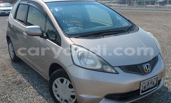 Acheter Import Voiture Honda FIT Beige à Lusaka, Zambie Acheter Import Voiture Honda FIT Beige à Lusaka, Zambie