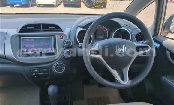 Acheter Import Voiture Honda FIT Beige à Lusaka, Zambie Acheter Import Voiture Honda FIT Beige à Lusaka, Zambie