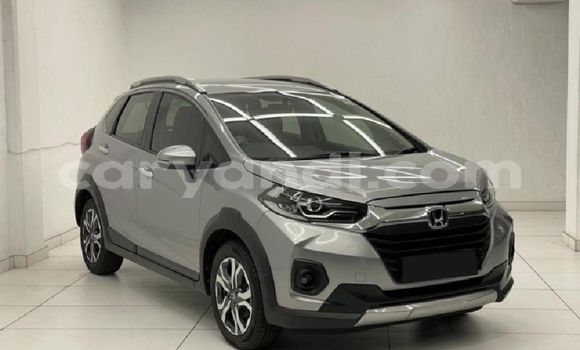 Buy Used Honda CR–V Silver Car in Chingola in Zambia