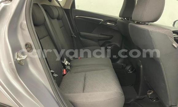 Buy Used Honda CR–V Silver Car in Chingola in Zambia Buy Used Honda CR–V Silver Car in Chingola in Zambia