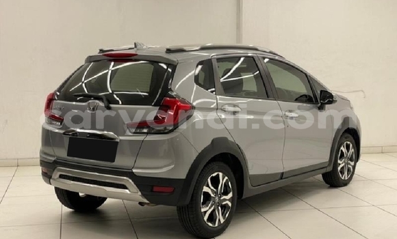 Buy Used Honda CR–V Silver Car in Chingola in Zambia Buy Used Honda CR–V Silver Car in Chingola in Zambia