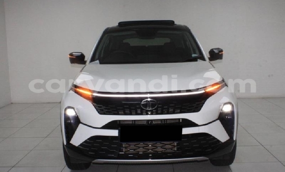 Buy Used Tata Sumo Grande White Car in Chinsali in Northern Buy Used Tata Sumo Grande White Car in Chinsali in Northern