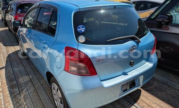 Acheter Import Voiture Toyota Vitz Bleu à Lusaka, Zambie Acheter Import Voiture Toyota Vitz Bleu à Lusaka, Zambie