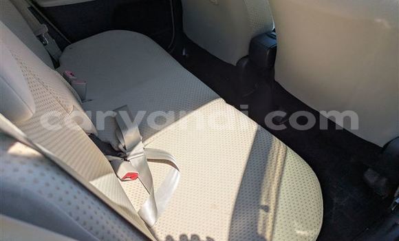 Acheter Import Voiture Toyota Vitz Bleu à Lusaka, Zambie Acheter Import Voiture Toyota Vitz Bleu à Lusaka, Zambie