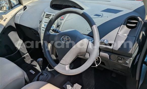 Acheter Import Voiture Toyota Vitz Bleu à Lusaka, Zambie Acheter Import Voiture Toyota Vitz Bleu à Lusaka, Zambie