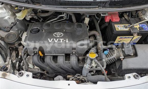 Acheter Import Voiture Toyota Vitz Gris à Lusaka, Zambie Acheter Import Voiture Toyota Vitz Gris à Lusaka, Zambie