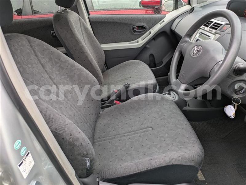 Big with watermark toyota vitz zambia lusaka 33972