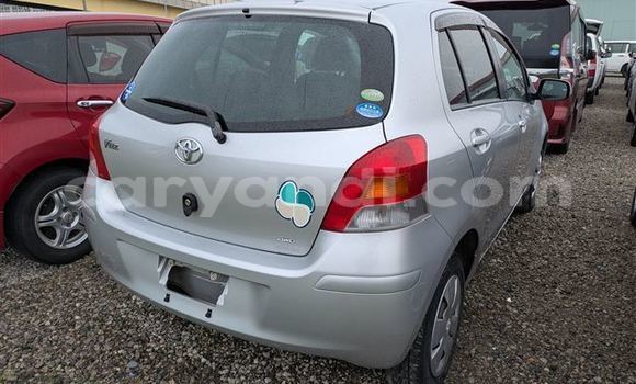 Acheter Import Voiture Toyota Vitz Gris à Lusaka, Zambie Acheter Import Voiture Toyota Vitz Gris à Lusaka, Zambie
