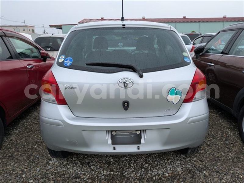 Big with watermark toyota vitz zambia lusaka 33972