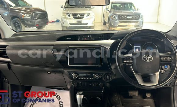 Buy Used Toyota Hiluxe Revo Silver Car in Chilanga in Lusaka Buy Used Toyota Hiluxe Revo Silver Car in Chilanga in Lusaka