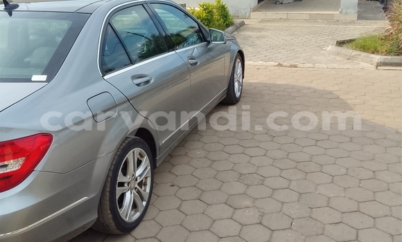 Buy Used Mercedes-Benz C-Classe Silver Car in Kitwe in Zambia