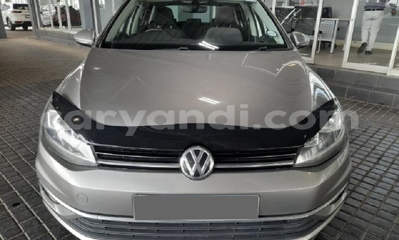 Tenga Tsaru Volkswagen Golf Sirivha Mota in Petauke in Eastern Tenga Tsaru Volkswagen Golf Sirivha Mota in Petauke in Eastern