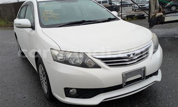Nunua Imported Toyota Allion Nyeupe Gari ndani ya Lusaka nchini Zambia