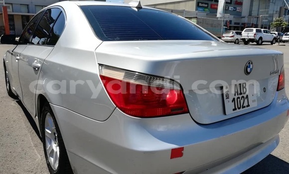 Acheter Occasion Voiture BMW 5–Series Gris à Lusaka, Zambie Acheter Occasion Voiture BMW 5–Series Gris à Lusaka, Zambie