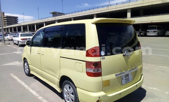 Nunua Ilio tumika Toyota Noah Nyingine Gari ndani ya Lusaka nchini Zambia Nunua Ilio tumika Toyota Noah Nyingine Gari ndani ya Lusaka nchini Zambia
