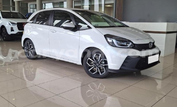 Buy Used Honda FIT White Car in Chambishi in Copperbelt