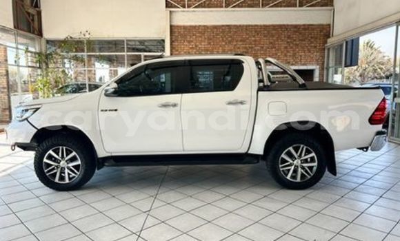 Buy Used Toyota Hilux White Car in Sesheke in Western Buy Used Toyota Hilux White Car in Sesheke in Western