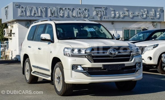 Buy Import Toyota Land Cruiser White Car in Import - Dubai in Zambia Buy Import Toyota Land Cruiser White Car in Import - Dubai in Zambia