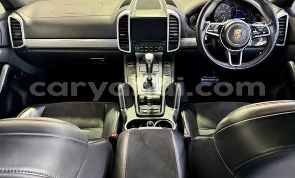 Buy Used Porsche Cayenne Silver Car in Serenje in Central Buy Used Porsche Cayenne Silver Car in Serenje in Central
