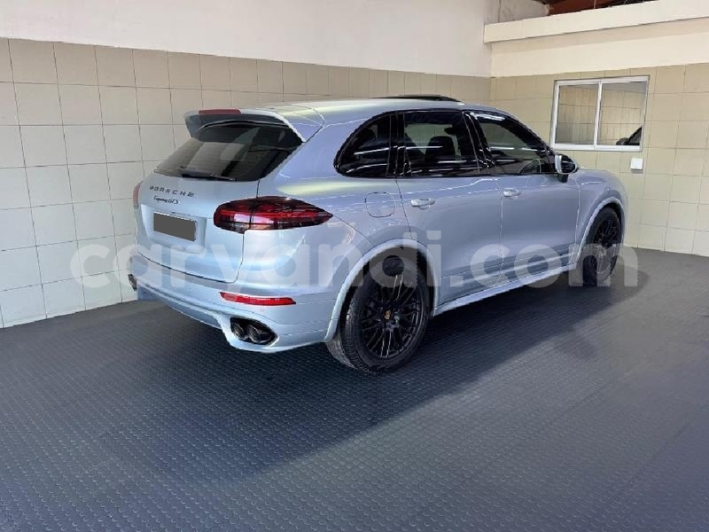Big with watermark porsche cayenne central serenje 34280