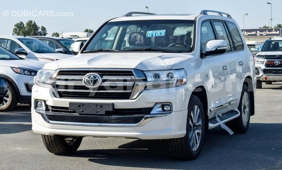 Buy Import Toyota Land Cruiser White Car in Import - Dubai in Zambia Buy Import Toyota Land Cruiser White Car in Import - Dubai in Zambia