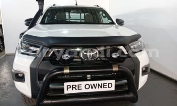 Buy Used Toyota Hilux White Car in Petauke in Eastern Buy Used Toyota Hilux White Car in Petauke in Eastern