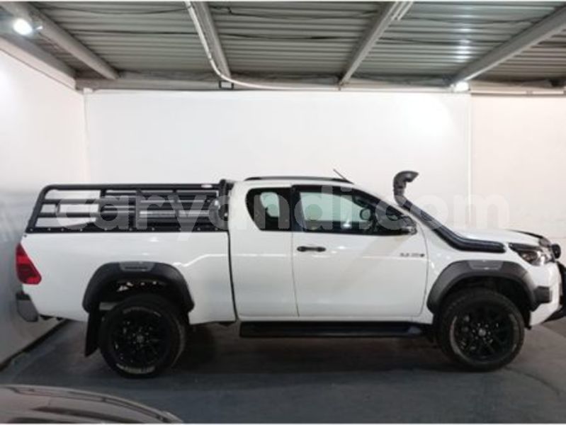 Big with watermark toyota hilux eastern petauke 34282