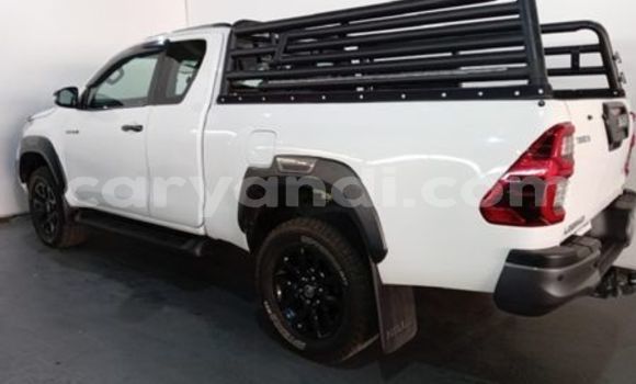 Buy Used Toyota Hilux White Car in Petauke in Eastern Buy Used Toyota Hilux White Car in Petauke in Eastern