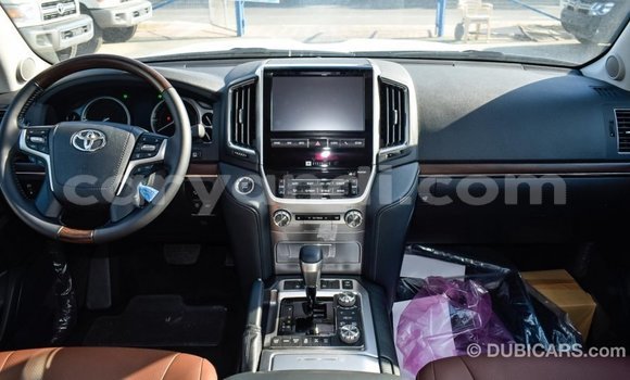 Buy Import Toyota Land Cruiser White Car in Import - Dubai in Zambia Buy Import Toyota Land Cruiser White Car in Import - Dubai in Zambia