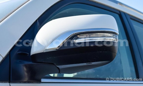 Buy Import Toyota Land Cruiser White Car in Import - Dubai in Zambia Buy Import Toyota Land Cruiser White Car in Import - Dubai in Zambia