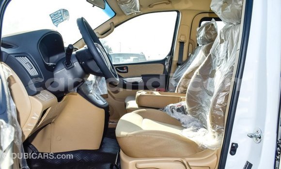 Buy Import Hyundai Accent White Car in Import - Dubai in Zambia Buy Import Hyundai Accent White Car in Import - Dubai in Zambia