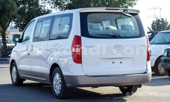 Buy Import Hyundai Accent White Car in Import - Dubai in Zambia Buy Import Hyundai Accent White Car in Import - Dubai in Zambia