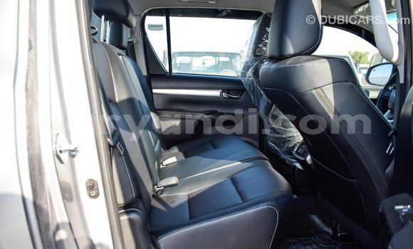 Nunua Imported Toyota Hilux Nyingine Gari ndani ya Import - Dubai nchini Zambia Nunua Imported Toyota Hilux Nyingine Gari ndani ya Import - Dubai nchini Zambia