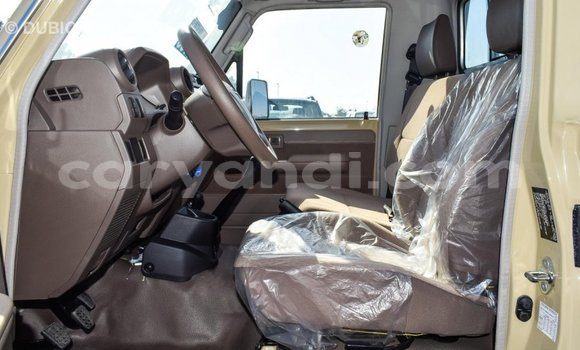 Buy Import Toyota Land Cruiser Beige Car in Import - Dubai in Zambia Buy Import Toyota Land Cruiser Beige Car in Import - Dubai in Zambia