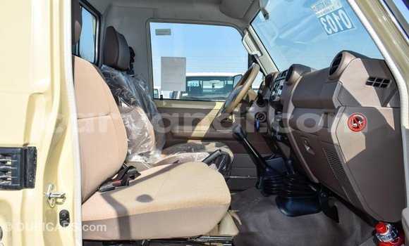 Buy Import Toyota Land Cruiser Beige Car in Import - Dubai in Zambia Buy Import Toyota Land Cruiser Beige Car in Import - Dubai in Zambia