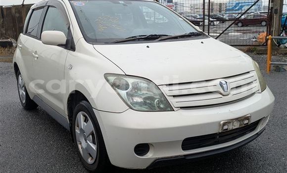 Buy Import Toyota IST White Car in Lusaka in Zambia Buy Import Toyota IST White Car in Lusaka in Zambia