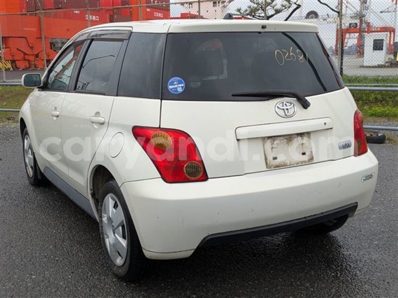 Big with watermark toyota ist zambia lusaka 34549