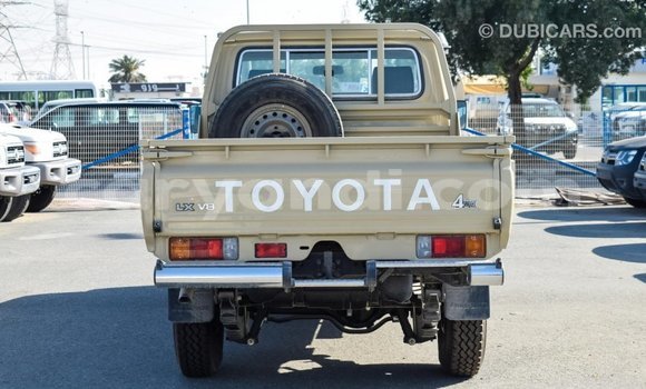 Buy Import Toyota Land Cruiser Beige Car in Import - Dubai in Zambia Buy Import Toyota Land Cruiser Beige Car in Import - Dubai in Zambia