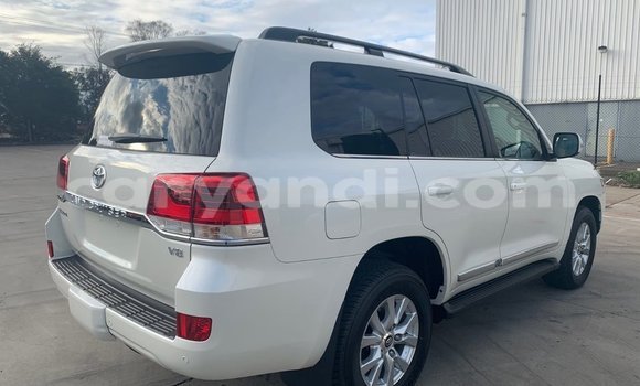 Buy Used Toyota Land Cruiser White Car in Lusaka in Zambia Buy Used Toyota Land Cruiser White Car in Lusaka in Zambia