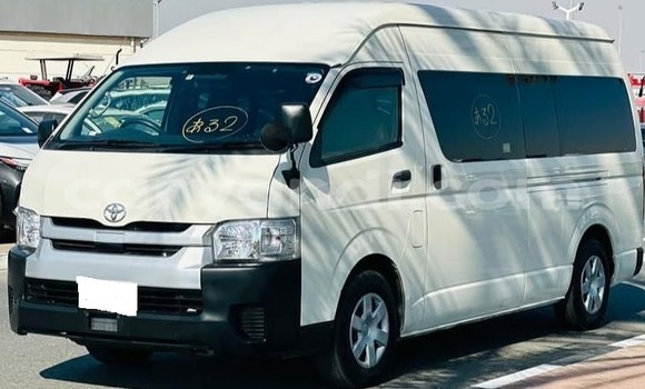 Buy Used Toyota Hiace White Car in Lusaka in Zambia