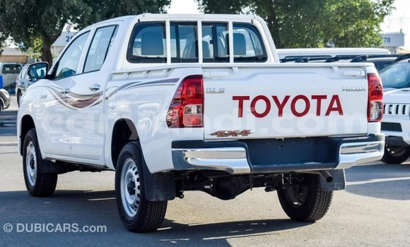 Buy Import Toyota Hilux White Car in Import - Dubai in Zambia Buy Import Toyota Hilux White Car in Import - Dubai in Zambia
