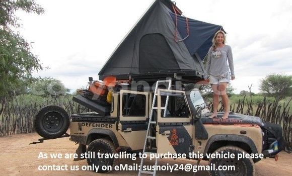 Buy Used Land Rover Defender White Car in Lusaka in Zambia