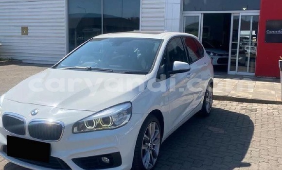 Buy Used BMW 2-Series White Car in Zambezi in North-Western Buy Used BMW 2-Series White Car in Zambezi in North-Western
