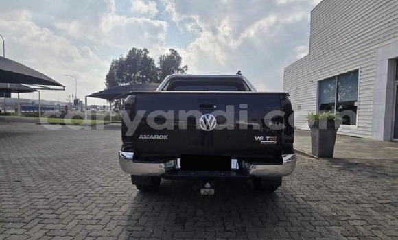 Buy Used Volkswagen Amarok Black Car in Solwezi in North-Western Buy Used Volkswagen Amarok Black Car in Solwezi in North-Western
