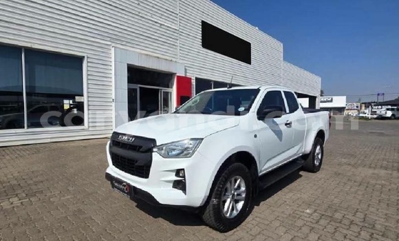 Buy Used Isuzu D–MAX White Car in Serenje in Central Buy Used Isuzu D–MAX White Car in Serenje in Central