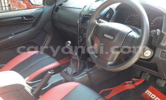 Acheter Occasion Voiture Isuzu KB Marron à Livingstone, Zambie Acheter Occasion Voiture Isuzu KB Marron à Livingstone, Zambie