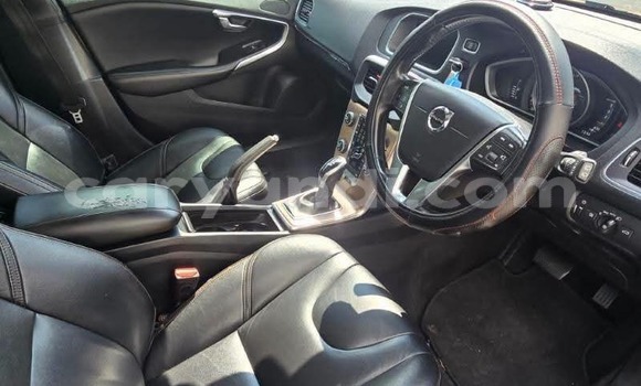 Buy Used Volvo V40 Brown Car in Petauke in Eastern Buy Used Volvo V40 Brown Car in Petauke in Eastern