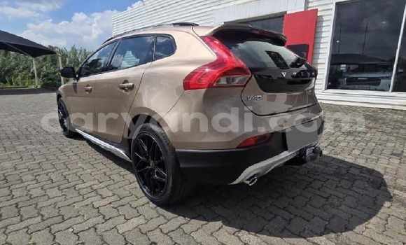 Buy Used Volvo V40 Brown Car in Petauke in Eastern Buy Used Volvo V40 Brown Car in Petauke in Eastern