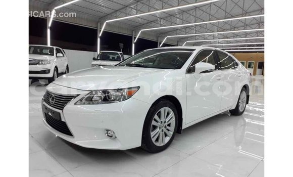 Buy Import Lexus ES White Car in Import - Dubai in Zambia Buy Import Lexus ES White Car in Import - Dubai in Zambia