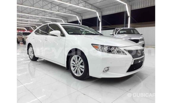 Buy Import Lexus ES White Car in Import - Dubai in Zambia Buy Import Lexus ES White Car in Import - Dubai in Zambia